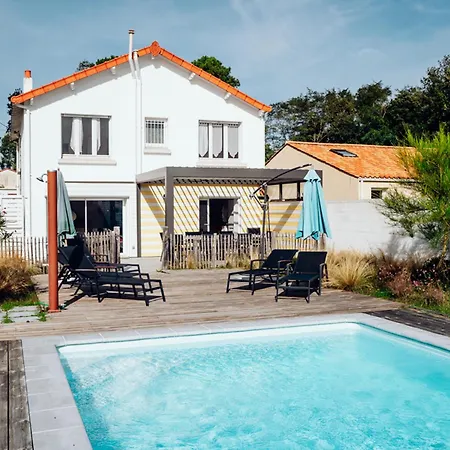 Dom wakacyjny Maison Independante Avec Jardin, Piscine Privee Chauffee Et Wi-fi, Pres De La A - Fr-1-336-115 *